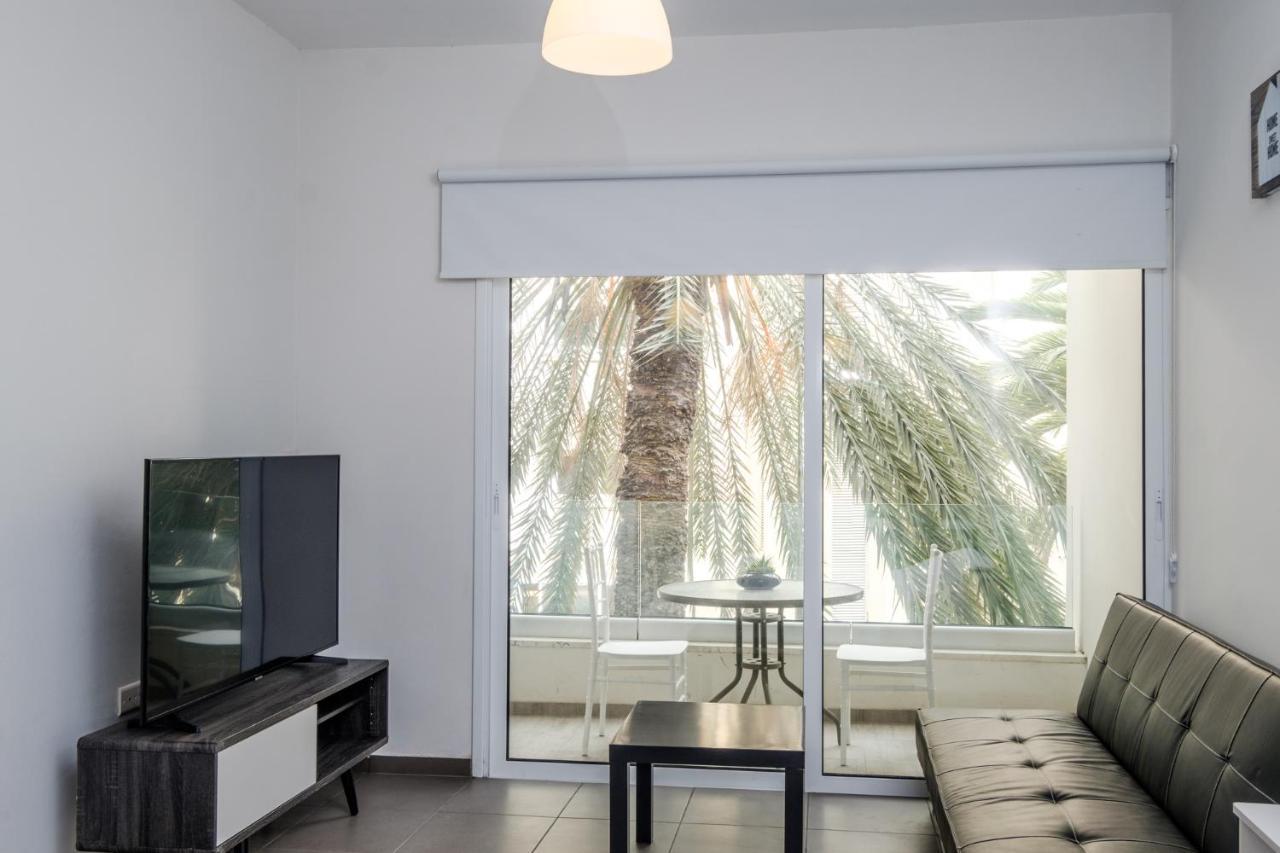 Spacious Studio Downtown Larnaca Exterior foto